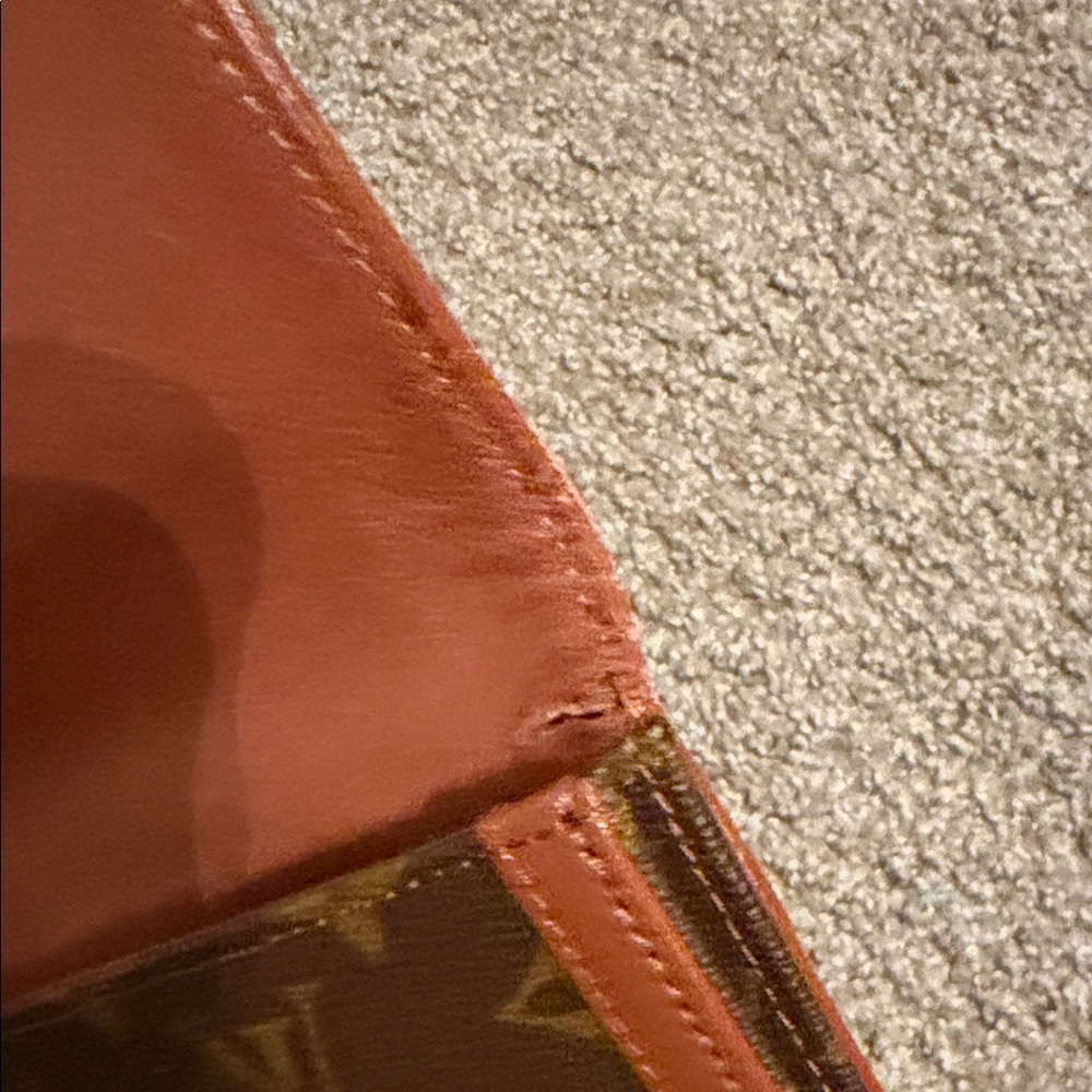 Vintage Louis Vuitton Monogram Clutch - Picture 10 of 16